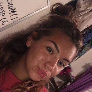 Meet your Posher, Linsay